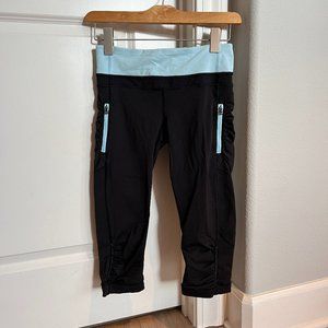 Lululemon Ruched Leggings Reflective Stitch & Logo Hardware Zipper Side Pockets